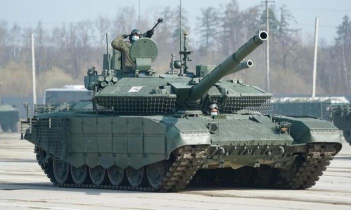 Xe tăng 'quái vật' của Nga khai hỏa tại trường bắn