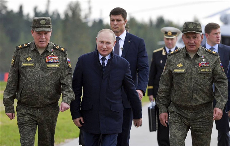 Ông Putin thị sát tập trận quân sự 'Zapad-2021'